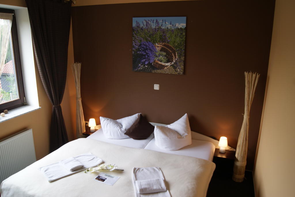 Landhotel Berggaststaette Bickenriede Anrode Bilik gambar